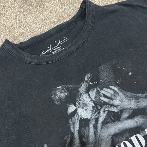 Oversized Kurt Cobain Tee - Picture 3 of 3